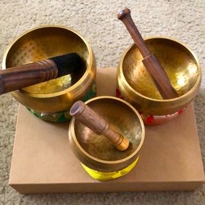 Set of 3 Nepal chakra healing singing bowls